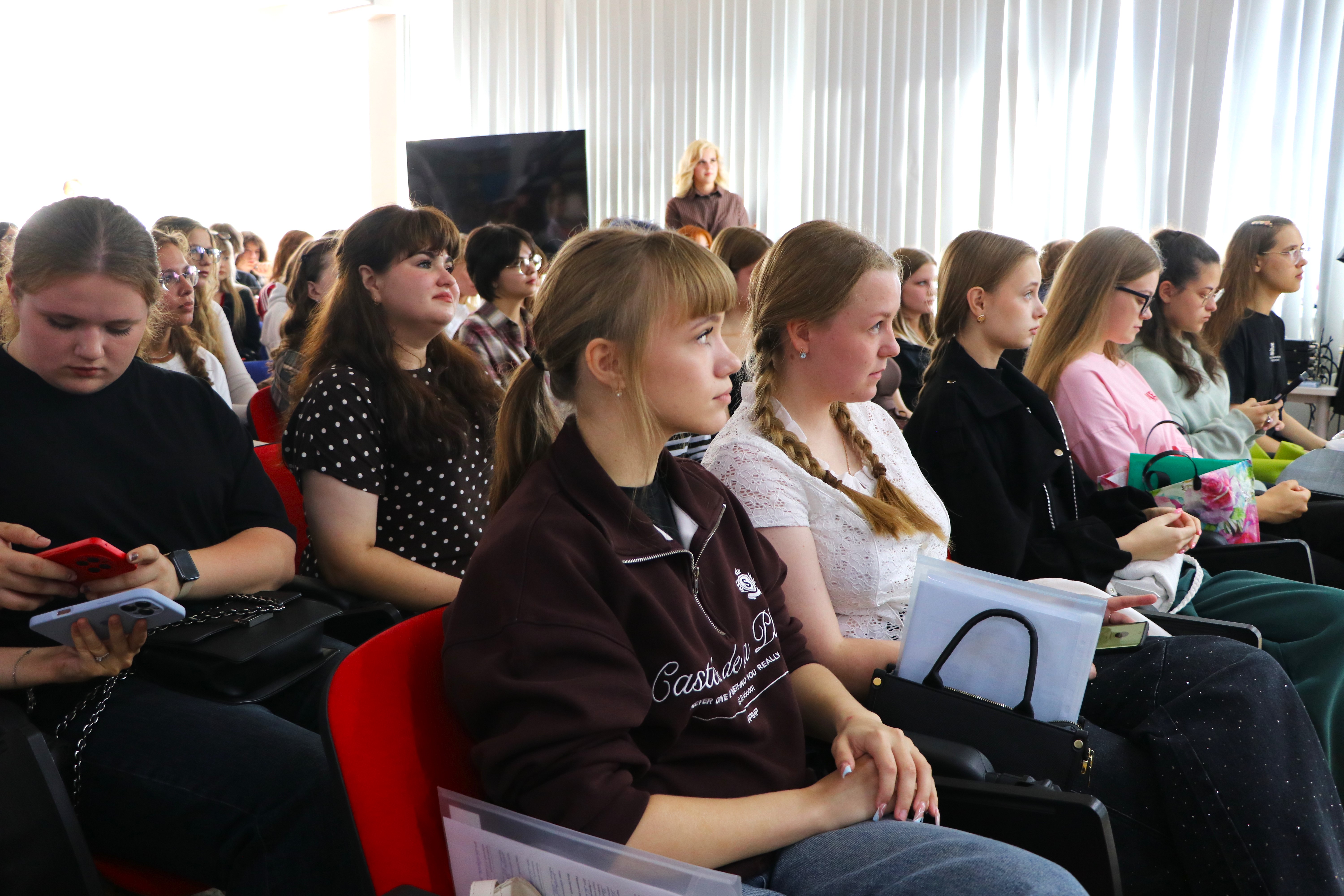 На пути к сцене: старт творческой практики! На пути к сцене: старт творческой практики!