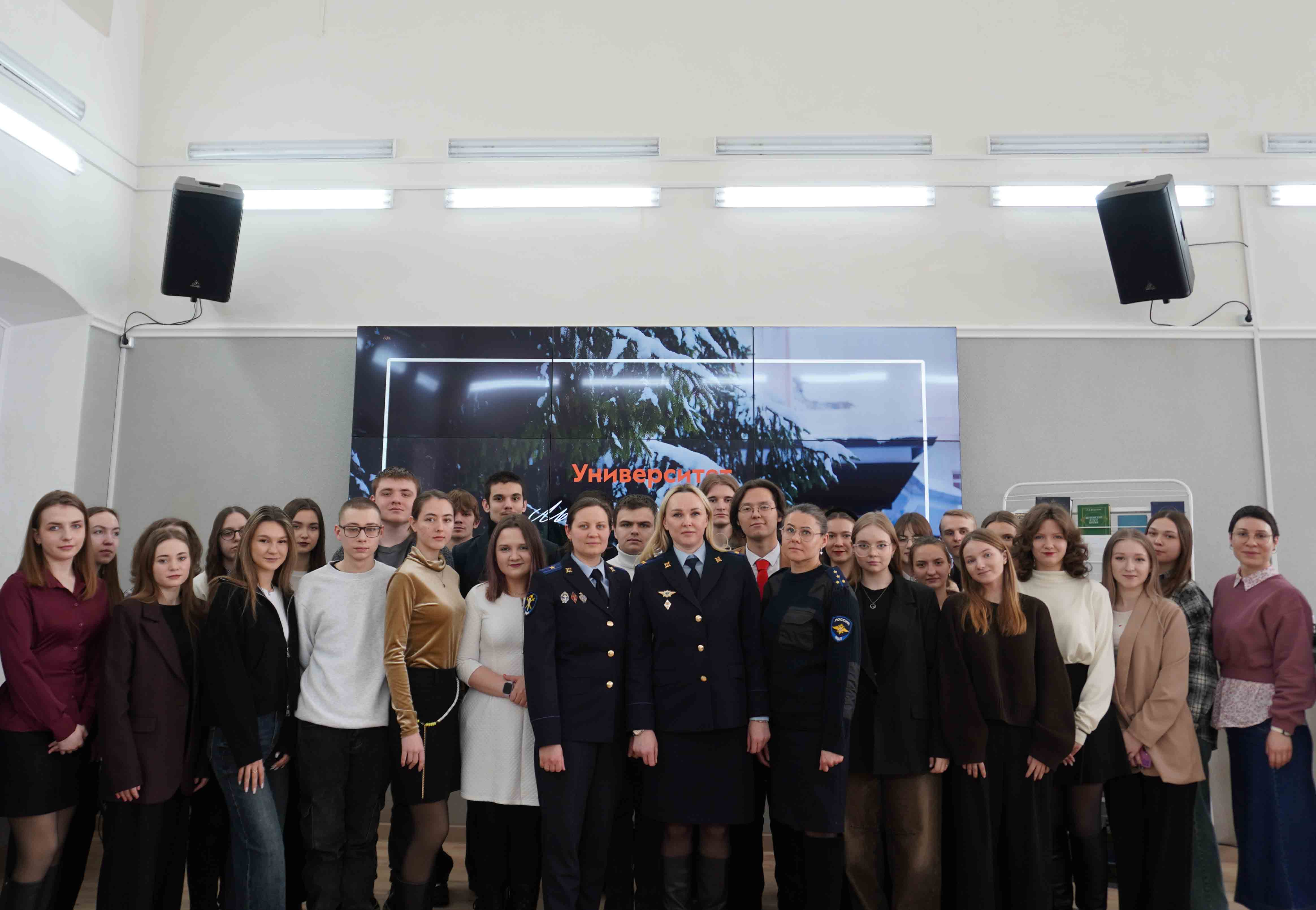 Продолжаются встречи студентов с работодателями Продолжаются встречи студентов с работодателями