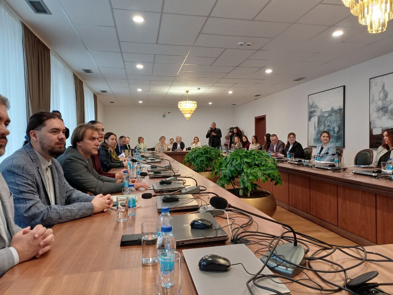 Учить по-русски