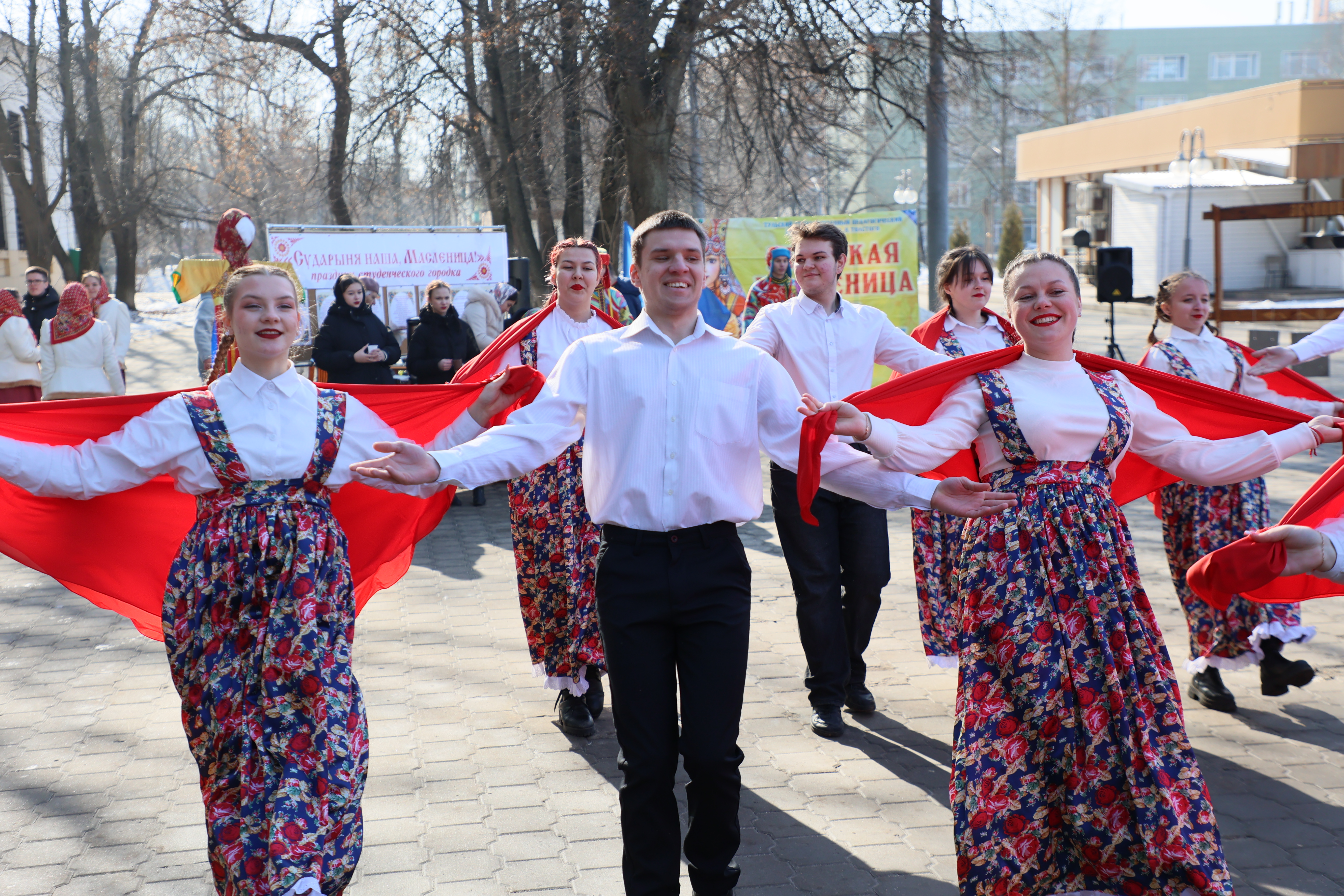 Масленицу провожаем, света, солнца ожидаем!