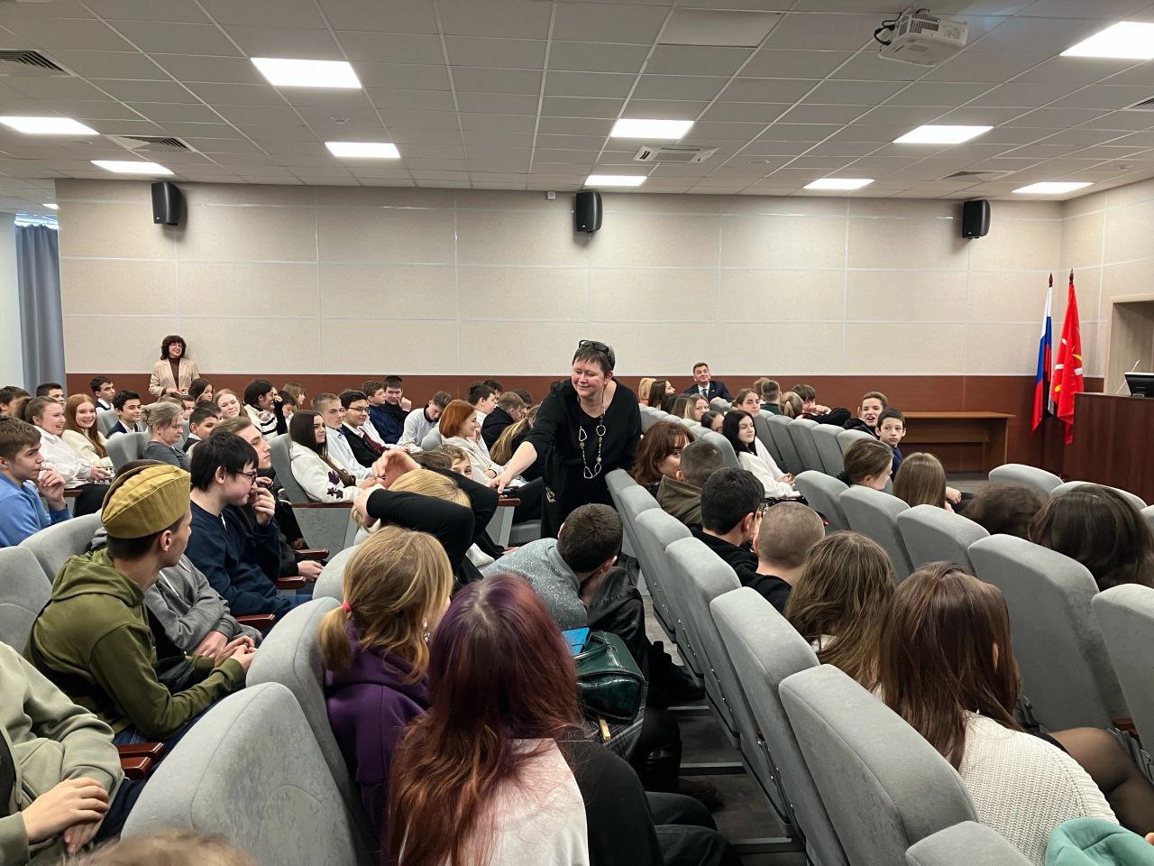 Директор Института детства поговорила о буллинге с тульскими школьниками