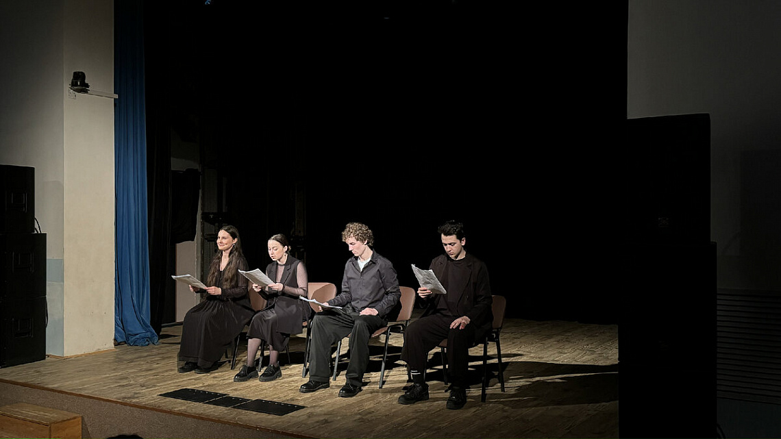 Марафон-читка по итогам фестиваля «Толстой без бороды»